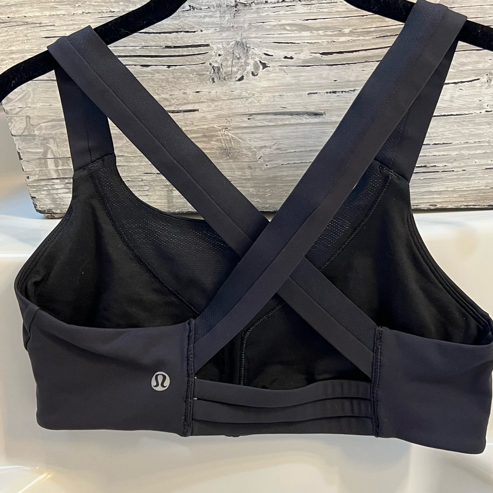 Send an offer! Lululemon sports bra